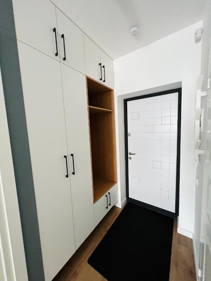 The Right Coast Apartment With Free Private Parking 里加 外观 照片