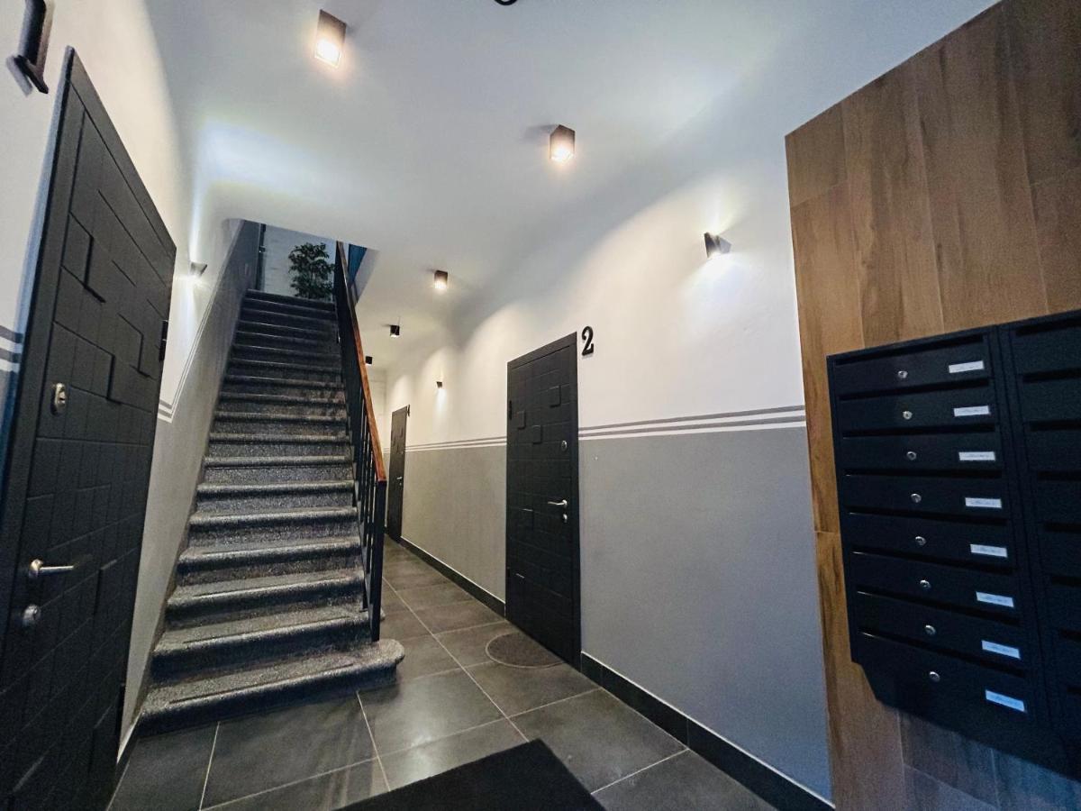 The Right Coast Apartment With Free Private Parking 里加 外观 照片
